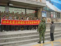 北指部劉指揮官及北竿鄉周鄉長一同對軍民實施精神講話。(圖/文:林易叡)