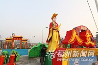 　兩馬鬧元宵燈展，在馬尾的馬祖燈展區，其中媽祖像高達6.2米，該高度為歷屆之最。（圖：福州新聞網）