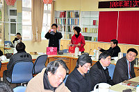 　政風室辦理九十九年度公職人員財產定期申報，由秘書長劉羽茵公開抽出曹爾元等11名公職人員辦理實質審查。（圖／文：曹重偉） 