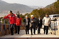 　省主席薛承泰參與擺暝文化祭　並訪問小型工程補助執行情形。（圖：福建省政府提供）