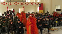 西莒軍民歡度百年元宵節,舉辦聯歡活動場面熱鬧,大夥開心。(圖/文:陳樂團)
