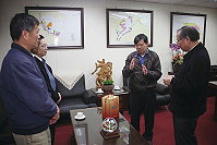 縣長楊綏生出席第四十一次馬祖港埠建設推動小組會議,並專程拜會基隆港務局局長、基隆港警局局長,就馬祖港埠建設等議題交換意見。(圖:連江縣政府提供)