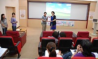 　連江縣家庭教育中心「885諮詢輔導專線」即將於今年成立，昨天展開第一階段志工培訓課程，教育局長邱金寶期勉大家未來都是家教中心的張老師，並感謝嘉義大學家教中心主任高淑清的蒞馬指導。（圖／文：劉秋月）