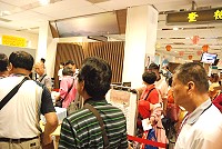 南北竿昨(21日)全天班機停飛,臺馬輪適時發揮輸運功能,載運大批旅客前往基隆。(圖/文:邱竟瑋)