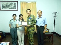 　副指揮官朱將軍感謝主辦單位提供豐富多元的就業資訊，幫助弟兄規劃事業生涯。（圖／文：吳祥瑞）