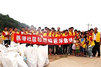 馬港社區發展協會、海軍與北科大馬祖服務隊擴大淨灘,「成果豐碩」。(圖/文:邱竟瑋)