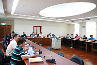 　建國百年最後一項慶祝活動，文建會邀集全國各縣市在年末最後一天同步騎乘自行車，昨天抵馬進行連江縣協調會，馬祖確定不缺席，與全國同步締造新的金氏世界紀錄。（圖／文：劉秋月）