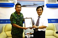 郭署長率領同仁,親臨東引視導慰問常備兵和替代役男。(圖/文:李冠皇)