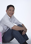 家庭教育中心再次推出優質講座,邀請身兼作家、大學老師、媒體人的曾陽晴教授主講,歡迎鄉親踴躍報名參加。(圖:家庭教育中心提供)