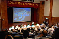 　100年度馬祖地區海巡服務座談會昨天在民俗文物館召開，地區漁民對於大陸越界漁船就在自家澳口海域作業，偷竊拔除馬祖漁民所佈魚網，甚至118通報個資外洩還遭大陸漁民恐嚇，向來馬海巡官員爆發不滿情緒。（圖／文：劉秋月）