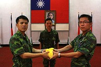 參謀長主持步兵營主官佈達。（圖與文：吳祥瑞）