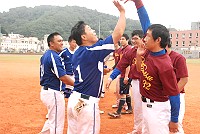 第6屆縣長盃慢壘賽 動感全記錄。(圖與文:邱竟瑋)