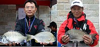東引鄉100年磯釣大賽,林志賢勇奪第一名(左圖);楊秉洲釣到最大尾獎。(圖:東引鄉公所提供)