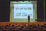 　「馬祖國際觀光度假中心附設博弈巡迴四鄉說明會」南竿場昨日晚間正式登場，有關設博弈議題，目前地方尚未形成共識。（圖／文：劉秋月）