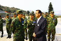 東引指揮部長官與東引鄉長共同悼念林老先生。(圖/文:彭家慶)