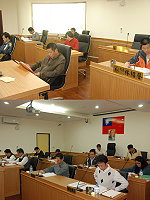 南竿鄉代會審查民國一百零一年度鄉政總預算,鄉長朱秀平率公所主管列席,聽取代表意見。(圖/文:邱竟瑋)