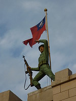 破成這樣沒人理！　圖與文：陳其敏