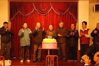 連江縣退休公教人員協會昨舉行歲末聯歡,並為壽星人員慶生。(圖/文:邱竟瑋)