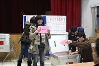 　第十三任總統副總統選舉暨第八屆立法委員選舉，東莒第七投開票所順利完成開票。（圖／文：林冰芳）