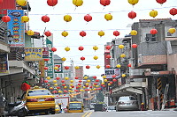 　張燈結綵迎新年。（圖與文：陳鵬雄）