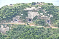　短坡山砲陣地坑道以及良好的視野，被旅遊業者相中具觀光價值。（圖／文：陳鵬雄）