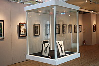 　民俗文物館四樓「結祥迎春-千容結藝馬祖聯展」，配合連續假期觀光客增加，延長展期兩週至三月十一日，歡迎地區鄉親及遊客前往欣賞妙手作品。（圖／文：劉秋月）