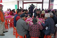 　桃園縣馬祖同鄉會舉辦美食饗宴，使無法參與兩馬鬧元宵的旅客，一樣能享用馬祖的特色菜。（圖：桃園縣馬祖同鄉會提供）