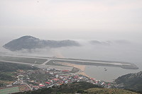 　春霧瀰漫。（圖 ／文：陳鵬雄）