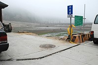 清水村一處施工造成的臨時凹槽,日前疑似發生扭傷意外。(圖/文:邱竟瑋)