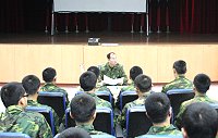 車副指揮官於中正堂實施四月份屆退官兵座談(圖/文:林禹豪)