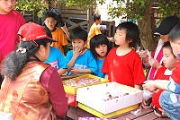 馬祖手工麥芽糖,小朋友吃了回味再三。(圖/文:邱竟瑋)