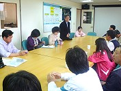 　連江縣衛生局與東引鄉民代進行座談，共同關心離島醫療問題。 （圖／文：陳其敏）