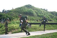 參與官兵無不盡全力衝刺追求好成績。(圖/文:羅健倫)