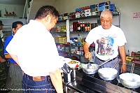　東引麵店夯。（文／本報編輯部、圖／曹以鋒）