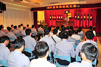 　縣警局舉辦101警察節慶祝及表揚活動，副縣長陳敬忠代表縣長楊綏生感謝警察同仁對於警政治安工作的付出與貢獻，並藉此機會祝賀端午佳節闔家平安！（圖／文：曹重偉）
