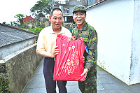 　莒指部指揮官黃將軍期許官兵們多與獨居長輩互動，給予其關心及陪伴。（圖／文：黃俊勝）