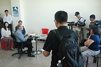 台灣懷德聯合開發公司總裁威廉•懷德(William P. Weidner)昨天上午召開記者會,重申對馬祖的開發承諾,並提出與縣長共同簽署的4大保證。(圖/文:邱竟瑋)