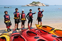  　中山國中多位同學完成獨木舟挑戰環北竿島的壯舉。（圖／文：陳鵬雄） 