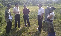縣長楊綏生偕同文化局長曹以雄等人前往平潭殼丘頭遺址現勘,平潭文體局代表表示,馬祖亮島人的出土,是沿海考古的突破性發現,有助於人類起源的研究,目前各界對於結果都相當關注。(圖:連江縣政府提供)