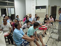 向專家學習,提升地區馬鈴薯產量、品質。(圖:建設局提供)