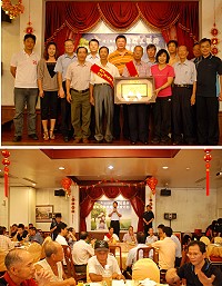 南竿鄉昨天舉辦模範父親表揚典禮,分別於三處席開65桌,向勞苦功高的爸爸們表達謝意;副縣長陳敬忠代表頒贈良父楷模匾額,給今年南竿鄉獲選的模範父親陳應城、陳高照。(圖/文:劉秋月)