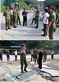 「85雨災」亦造成軍方營區災情,縣長楊綏生特別會同指揮官任季男前往工兵組勘災,了解營區內遭強力水流侵襲後的情況。(圖/文:曹重偉)