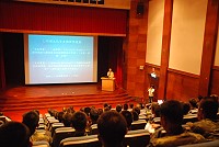 馬祖戰地文化景觀策略論壇昨天展開,首場針對防區軍人說明世界遺產登錄的概念,還有馬祖戰地文化景觀所具備的價值,演講者為成功大學建築系教授傅朝卿。(圖/文:邱竟瑋)