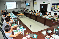 因應國內結核病疫情持續嚴重,連江縣衛生局特辦理「結核病防治在職教育訓練」,邀請台大醫院胸腔科主治醫師王振源來馬為防治專業人員充電。(圖/文:曹重偉)