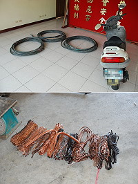 連江縣警察局再次破獲電纜銅線竊盜案件,成功逮獲1名吳姓慣竊,他主要竊取建築工地及資源回收業者貨櫃屋內電纜銅線變賣圖利,所竊財物市值已達數十萬元。(圖:連江縣警察局提供)