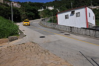 　橋仔入村停車場村民爭取擴建，以利大型遊覽車停放。（圖／文：陳鵬雄） 