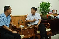 中正國防幹部預備學校校長洪志安將軍昨訪問馬祖,拜會副縣長陳敬忠及各校討論招生事宜。(圖/文:邱竟瑋)