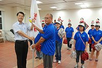 　101年度全國環保志工趣味運動會15日在台南舉行，馬祖代表隊昨天授旗誓師，將於明天出發前往台灣。（圖／文：邱竟瑋）