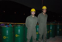 南竿清水濕地遭重油污染後相關單位第一時間處理,地支部與台電也派遣人員、機具抽取殘油。(圖/文:邱竟瑋)