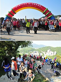 　國慶日、登山去！「101年打造運動島登山活動」由教育局長邱金寶、體育會理事長陳明生共同鳴槍準時出發，天公作美之下，吸引約500位鄉親起個大早前往參加，辛苦來到嶺頂遠眺介壽村風光，也是別有一番風味。（圖／文：曹重偉）